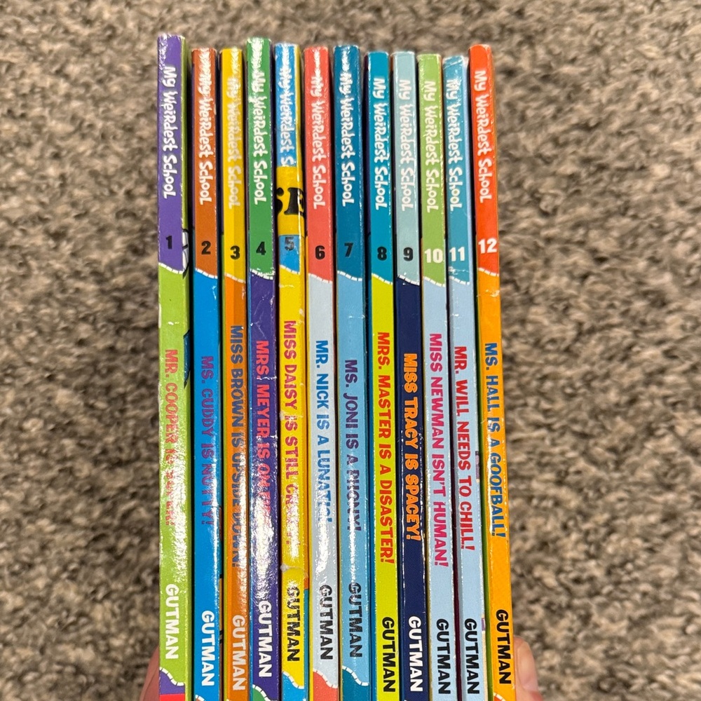 My weirdest school 12 book set